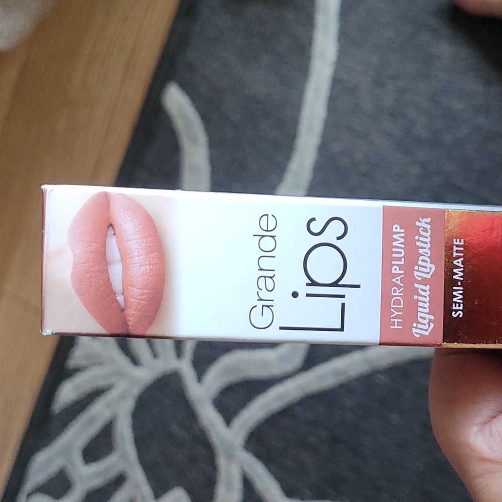 NWT Grande lips hydra plump